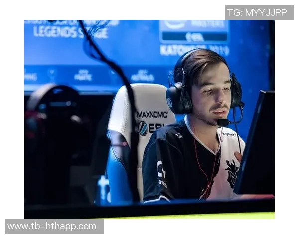 瓦塞尔上半场表现惊艳5投全中三分球2中2轻松拿下14分 瓦塞尔上半场表现惊艳5投全中三分球2中2轻松拿下14分