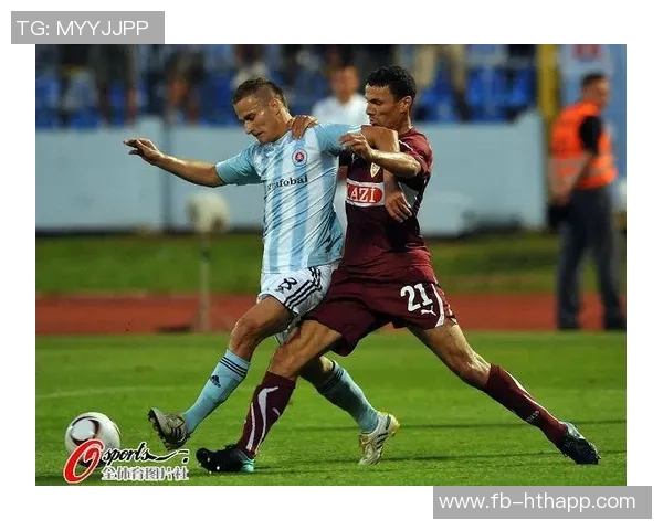 赛场竞争激烈阿门与阿尔瓦拉多冲突后握手言和展现体育精神 赛场竞争激烈阿门与阿尔瓦拉多冲突后握手言和展现体育精神