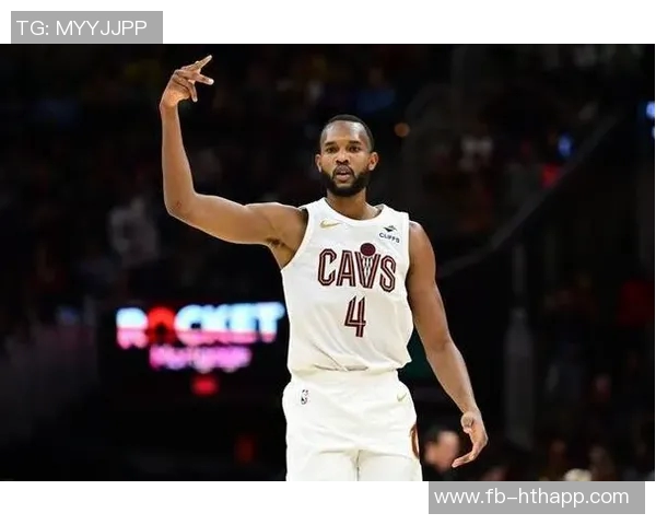 莫布里替补出战半场表现亮眼贡献10分3板引发学文班与锡安替补定律探讨